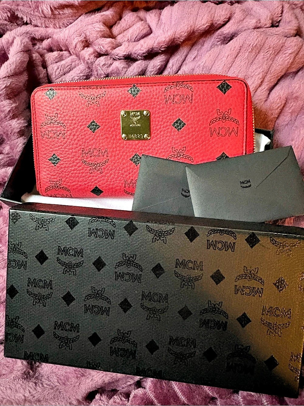 MCM Visetos Large Zip Around Wallet Pink/Red & Black